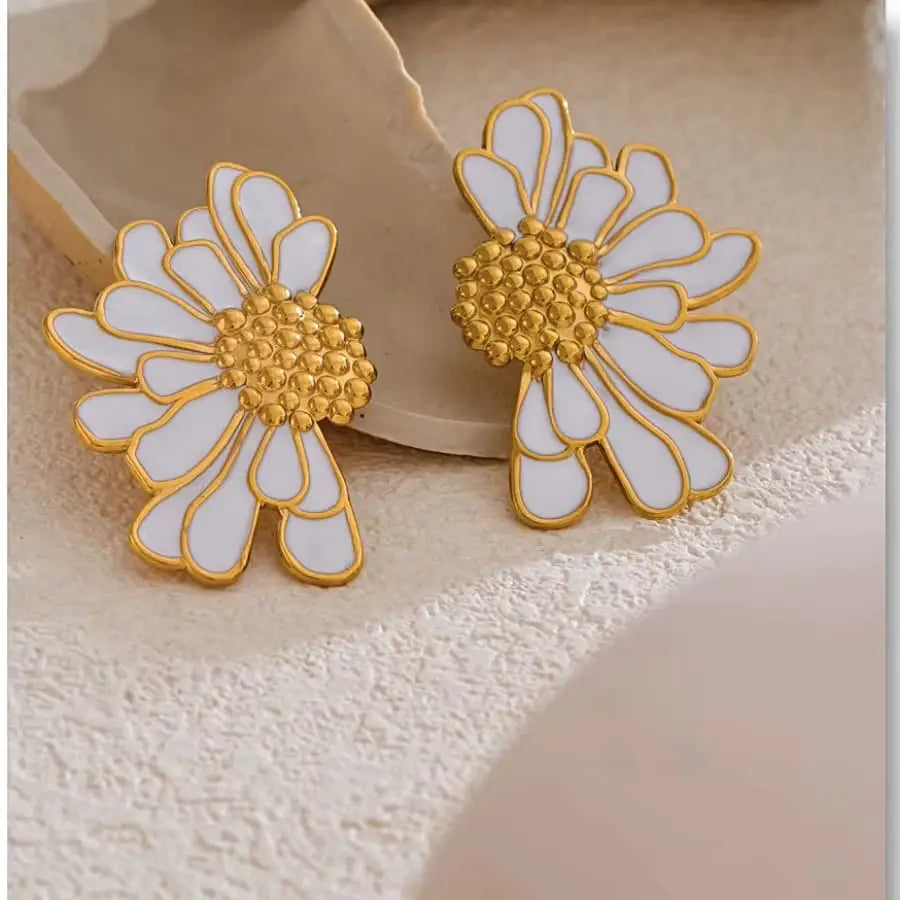 Boucles d'oreilles fantaisie neuves, design vintage Yves Saint Laurent – / ByR