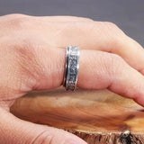 Bague Bouddhiste Rotative portée