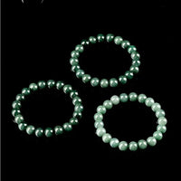 Trois bracelets jade vert en pierres naturelles – création artisanale en jade jadéite pour femme.